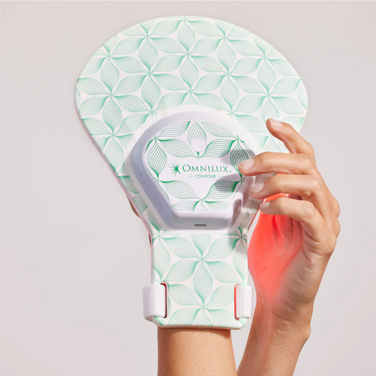 Omnilux Neck & Décolleté + Contour Glove Bundle